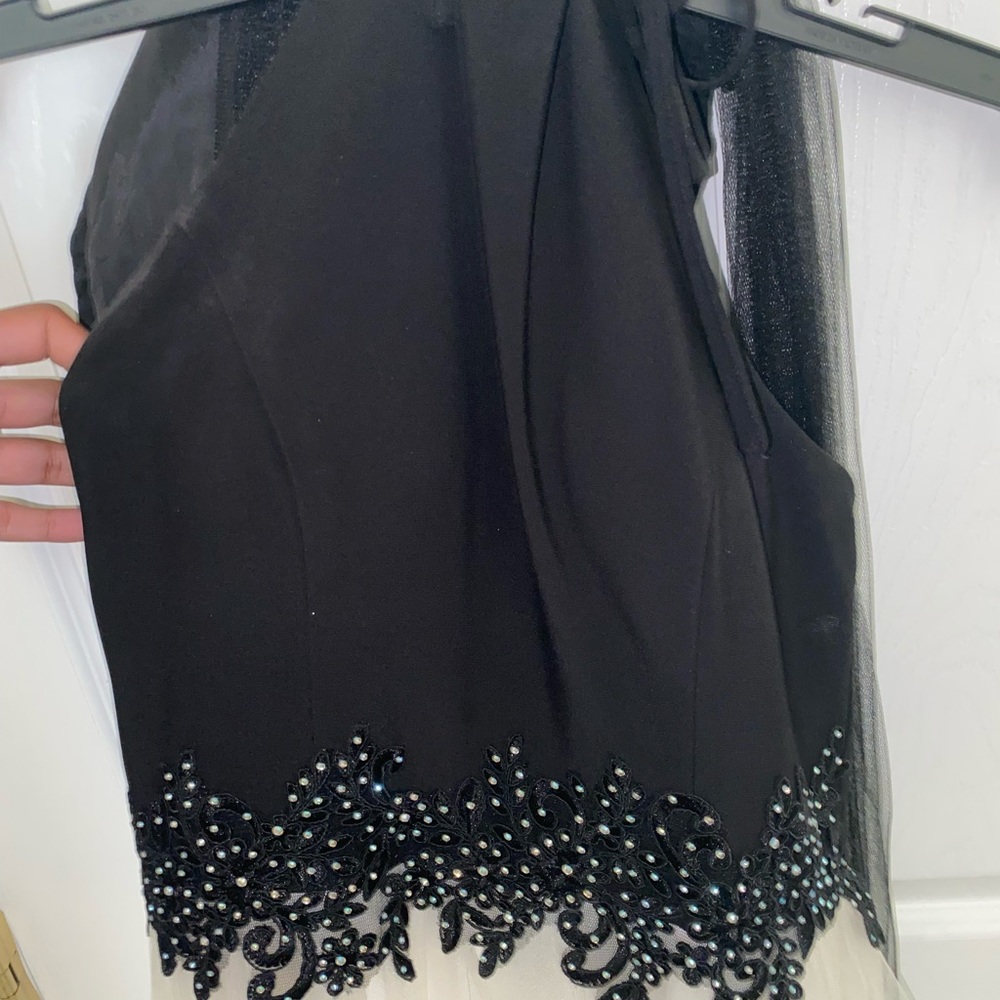 Women’s Backless Black & White Prom Dress